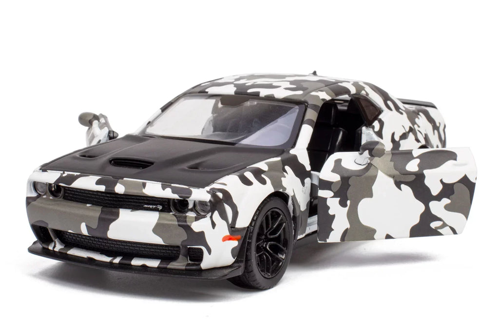 All Star Toys Exclusive 2018 Dodge Challenger  Hellcat Widebody Camouflage 1/24 Diecast Model Car by Motormax 79350 Camo
