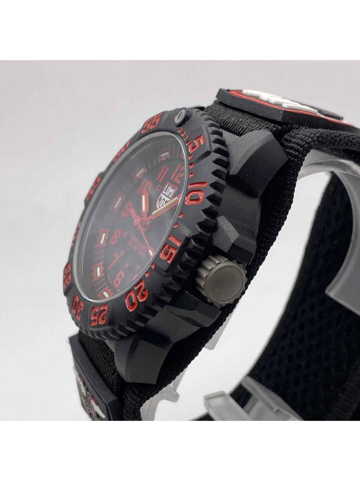 Pre-owned Luminox Navy Seal Colormark 44mm Carbon Watch .3065 (Good)