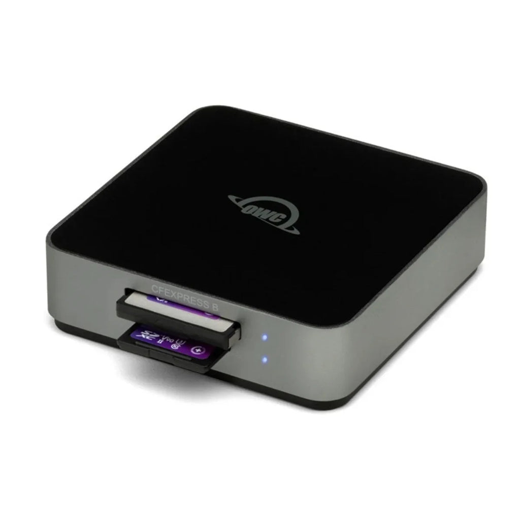 650GB Atlas Ultra CFExpress 2.0 Type B Card with Atlas Dual CFExpress with  Card Reader/Writer