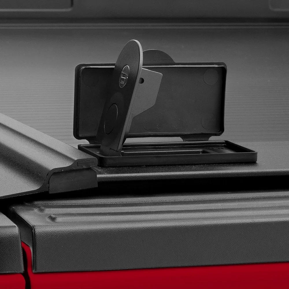 Retrax RetraxOne  Retractable Tonneau Cover - 60235 Fits select: 2013-2018  1500, 2012   1500